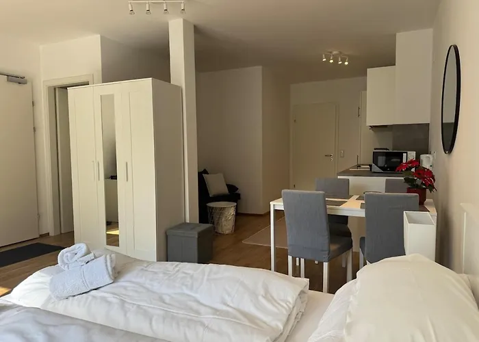 Apartmán Modern With Private Garden *